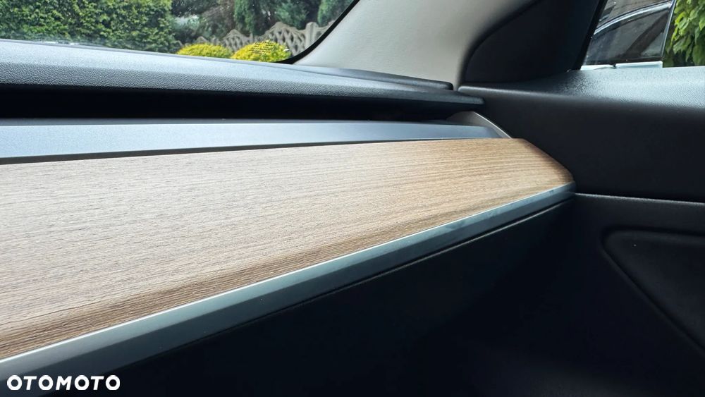 Tesla Model 3 Langstreckenbatterie Allradantrieb Dual Motor - 24