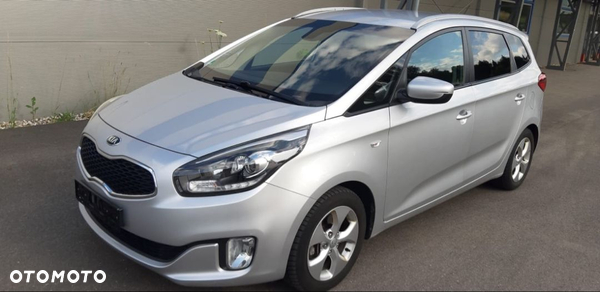 Kia Carens 1.7 CRDi Spirit