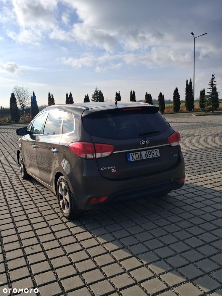 Kia Carens 1.7 CRDi L - 5