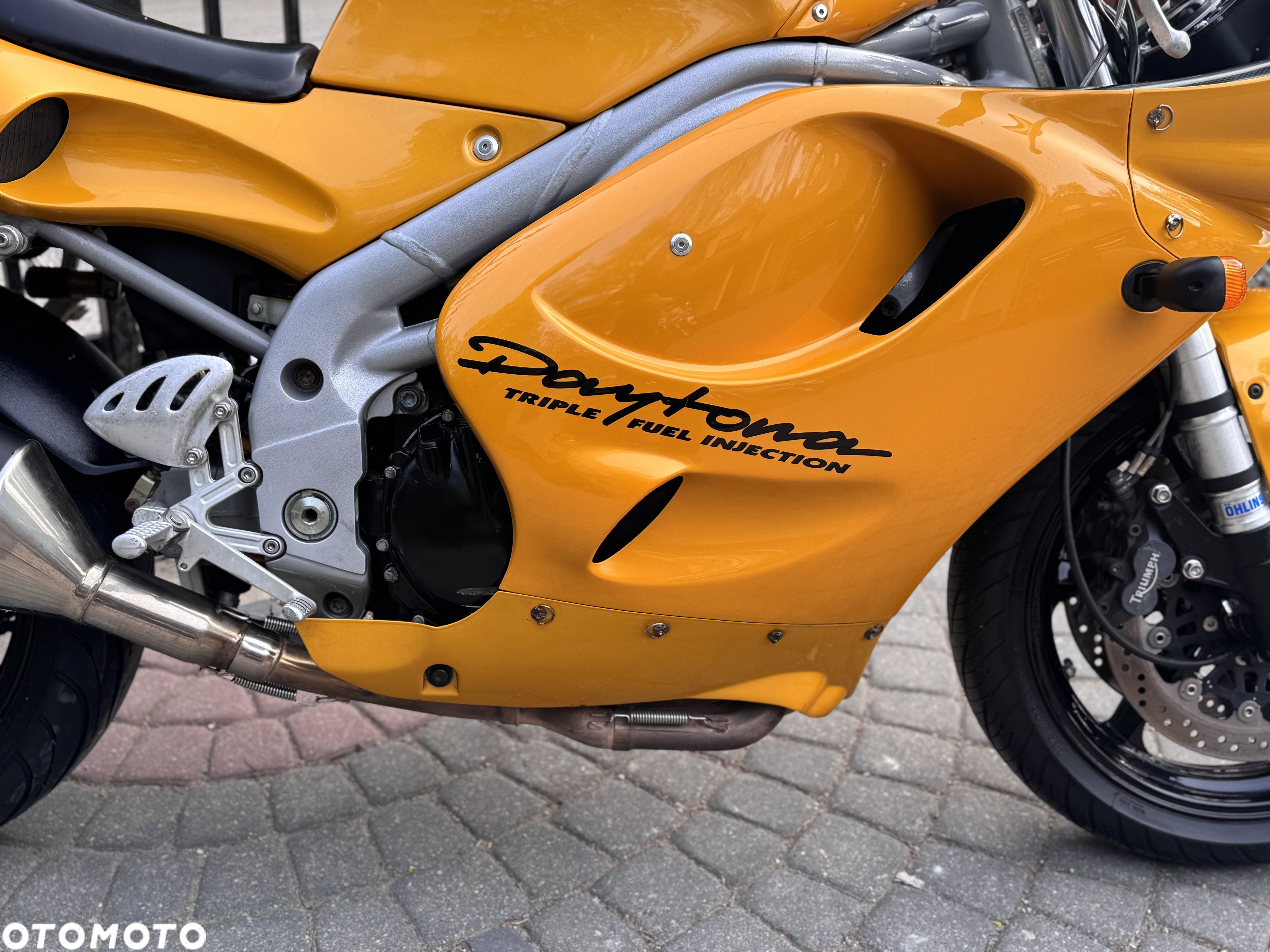 Triumph Daytona - 14