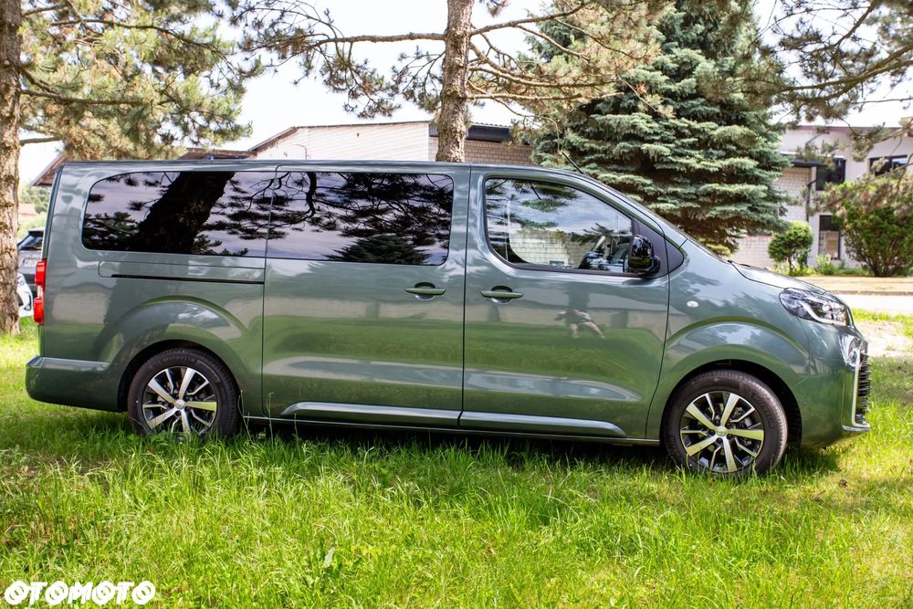 Toyota Proace Verso 2.2 D4-D Long Vip - 9