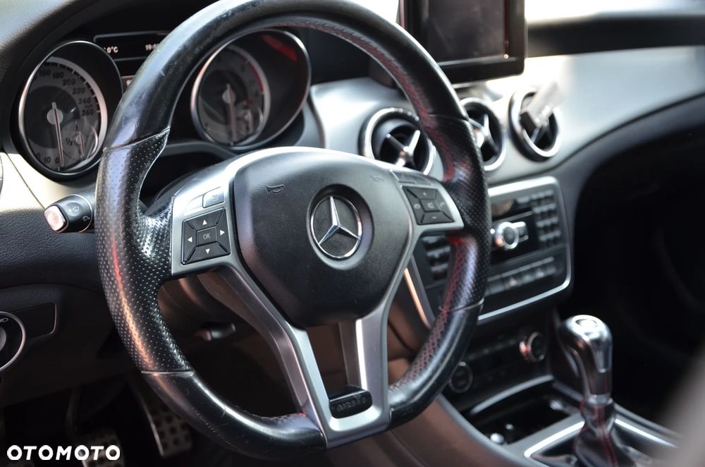 Mercedes-Benz CLA 200 CDI AMG Line - 8