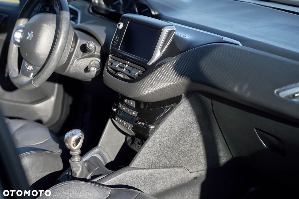 Peugeot 208 Blue-HDi 120 Stop&Start Allure - 21