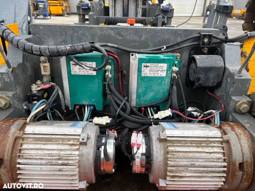 JLG Toucan Junior8 (A202) - 9