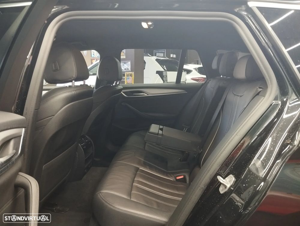 BMW 530 e - 16