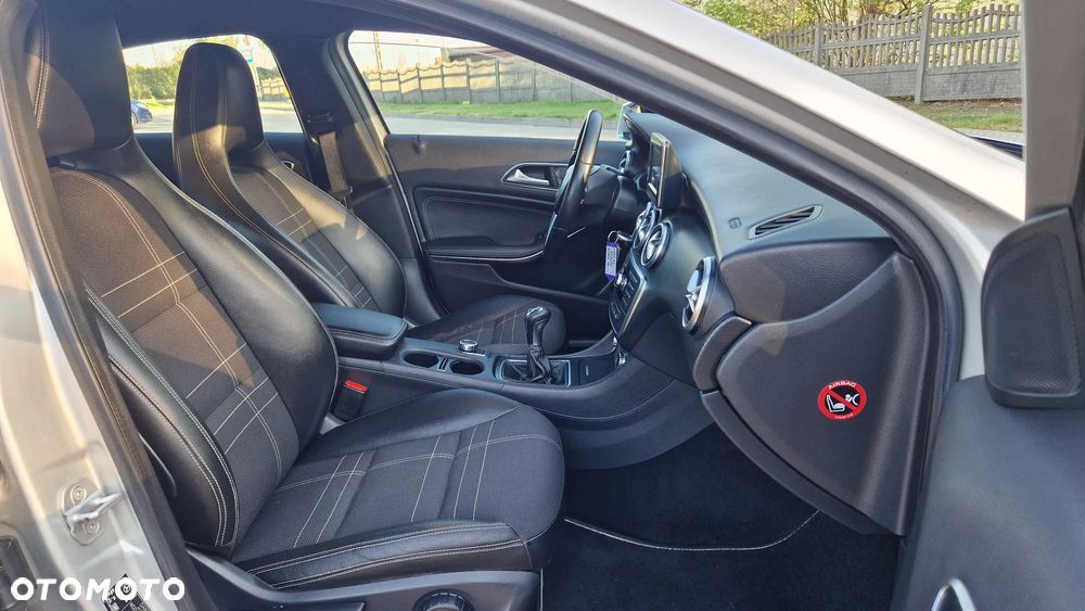 Mercedes-Benz Klasa A 180 CDI (BlueEFFICIENCY) Style - 10