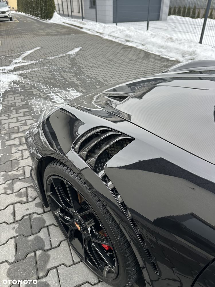 Porsche 911 Carrera 4S PDK - 12