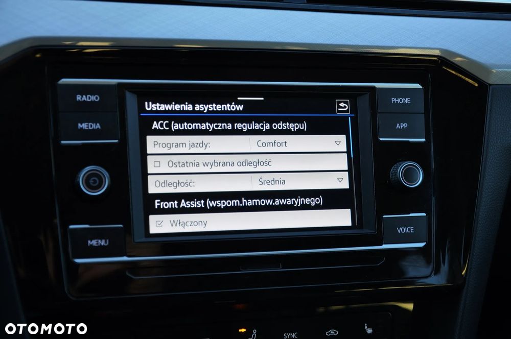 Volkswagen Passat 2.0 TDI EVO Business DSG - 29