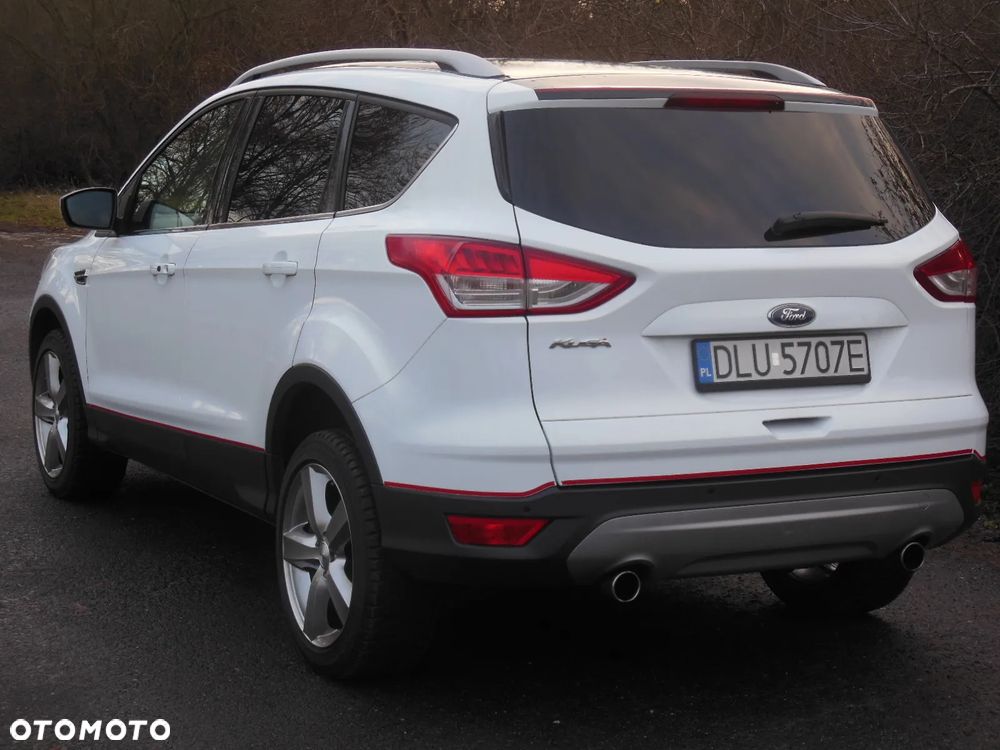 Ford Kuga 2.0 TDCi 4x4 Titanium - 4