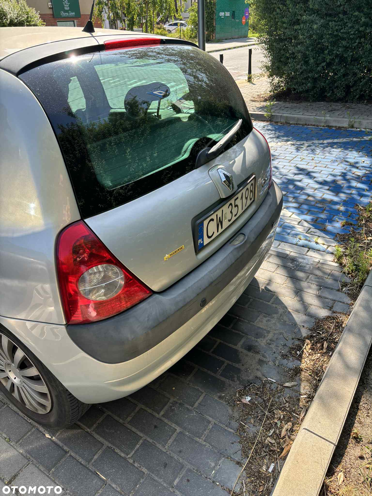 Renault Clio 1.4i RT 16V - 4