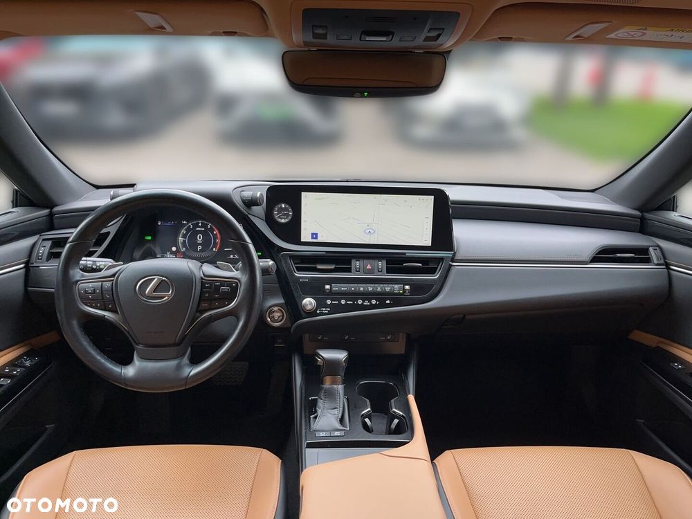 Lexus ES - 8