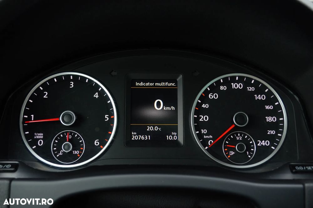 Volkswagen Tiguan 2.0 TDI SCR 4MOTION BlueMotion Technology DSG Sport & Style - 8