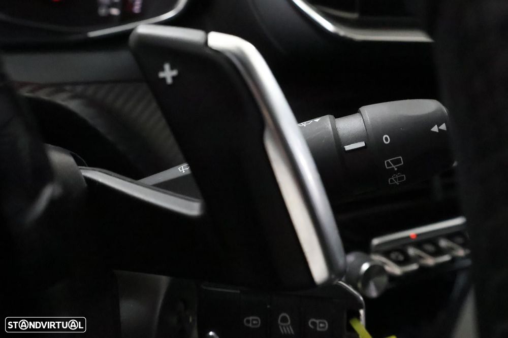 Peugeot 208 1.2 PureTech Allure EAT8 - 20