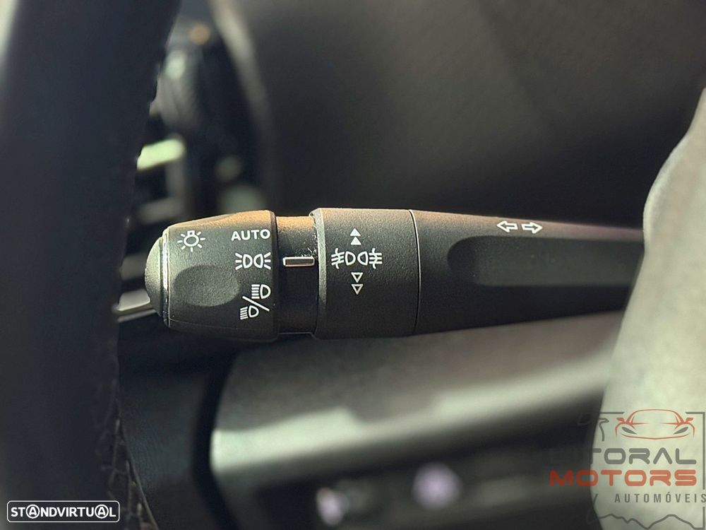 Citroën C4 1.2 PureTech Shine EAT8 - 24