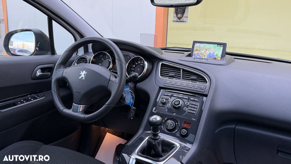 Peugeot 5008 - 14