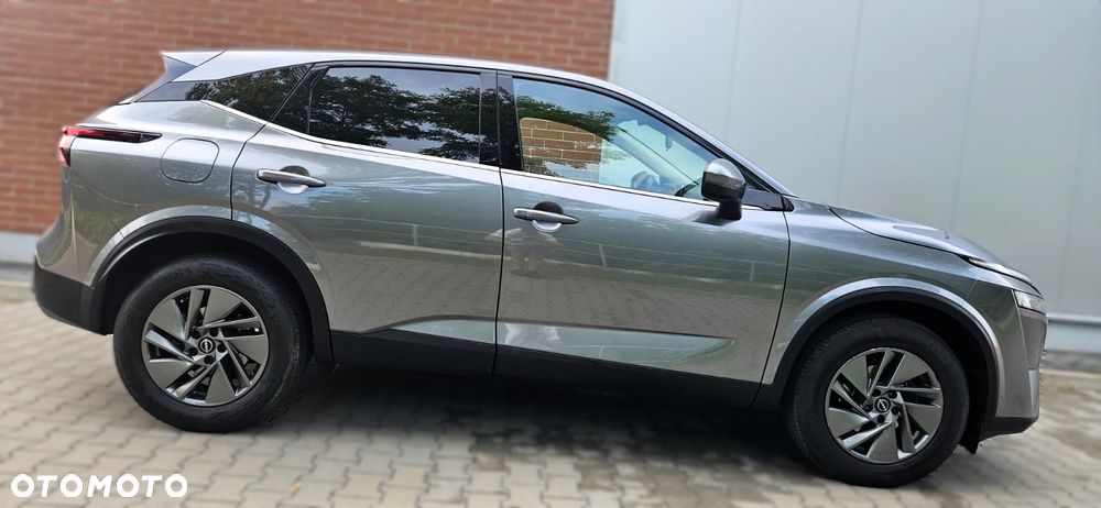 Nissan Qashqai 1.3 DIG-T DCT AKARI - 4