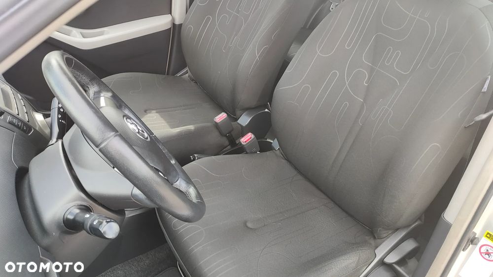 Toyota Yaris 1.0 VVT-i Cool - 23