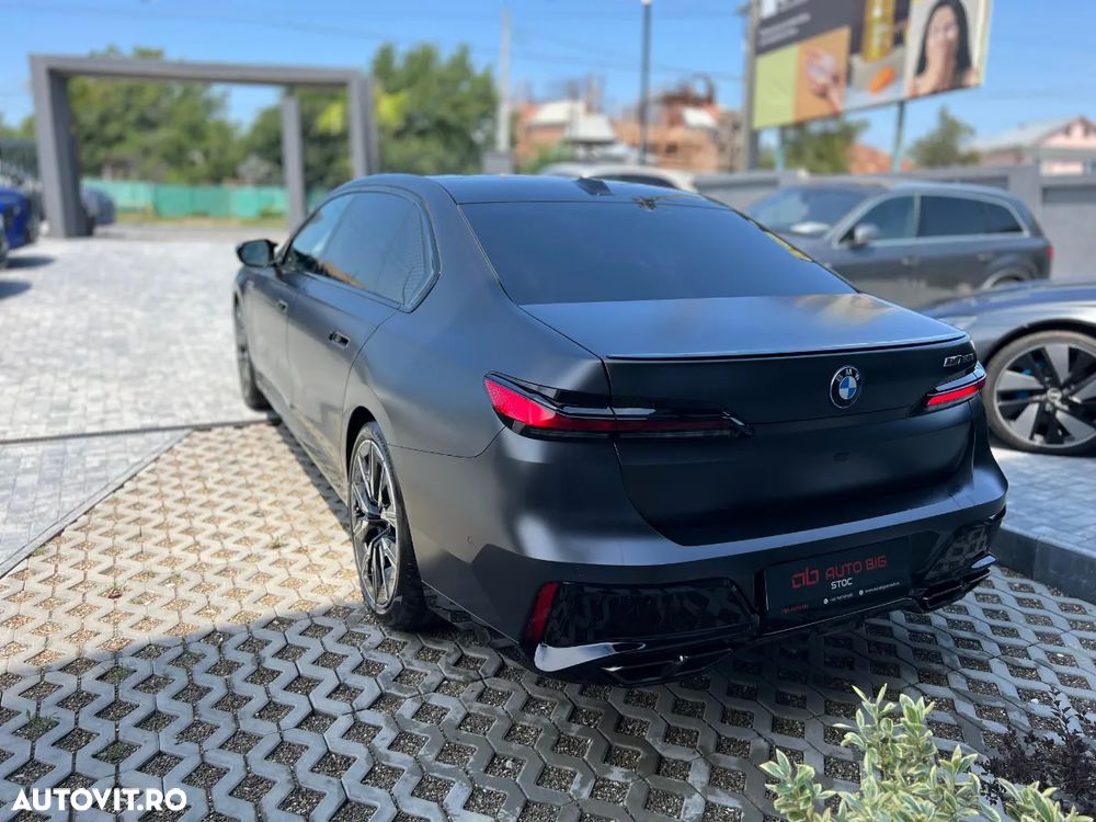 BMW M7 M760e xDrive AT PHEV - 9