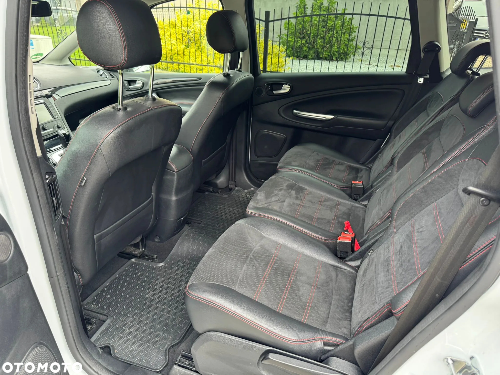 Ford S-Max 2.0 TDCi DPF Titanium - 13
