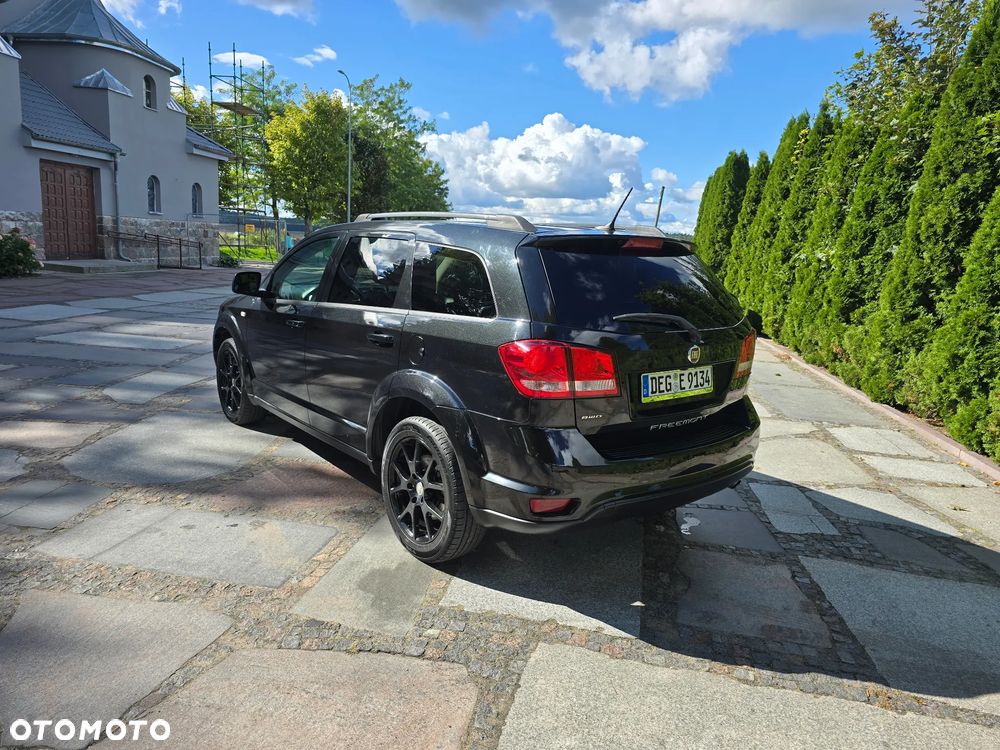 Fiat Freemont 2.0 Multijet 16V DPF Automatik Allrad Black Code - 3