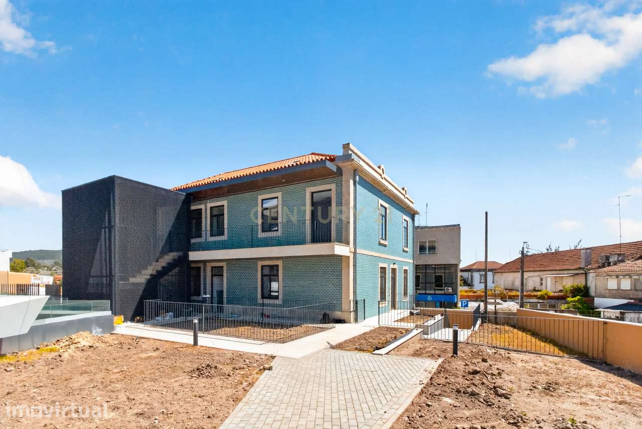 Apartamento/Moradia Duplex Novo com Terraço Privativo – Barroselas, Vi - Grande imagem: 2/48