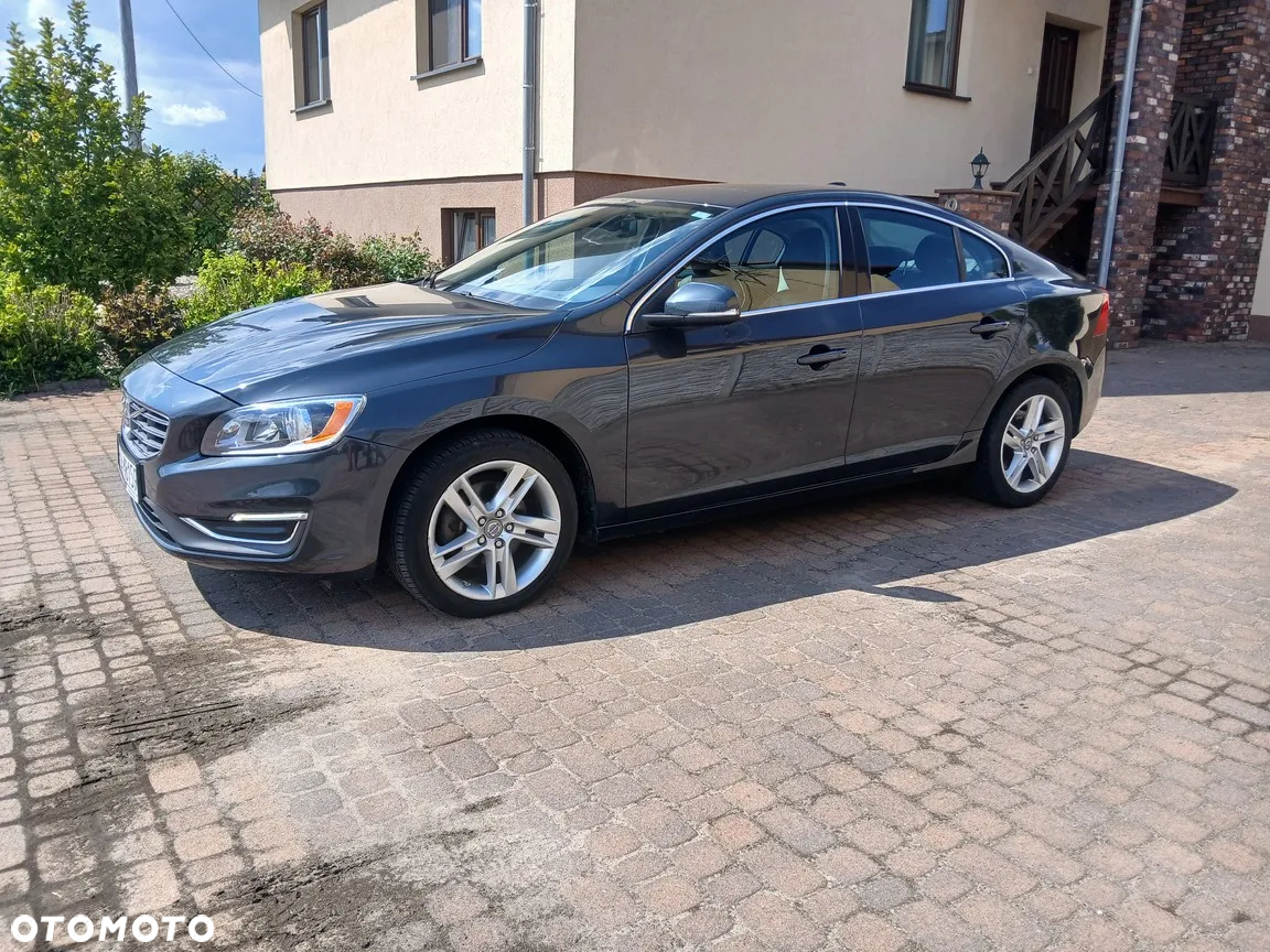 Volvo S60 - 2