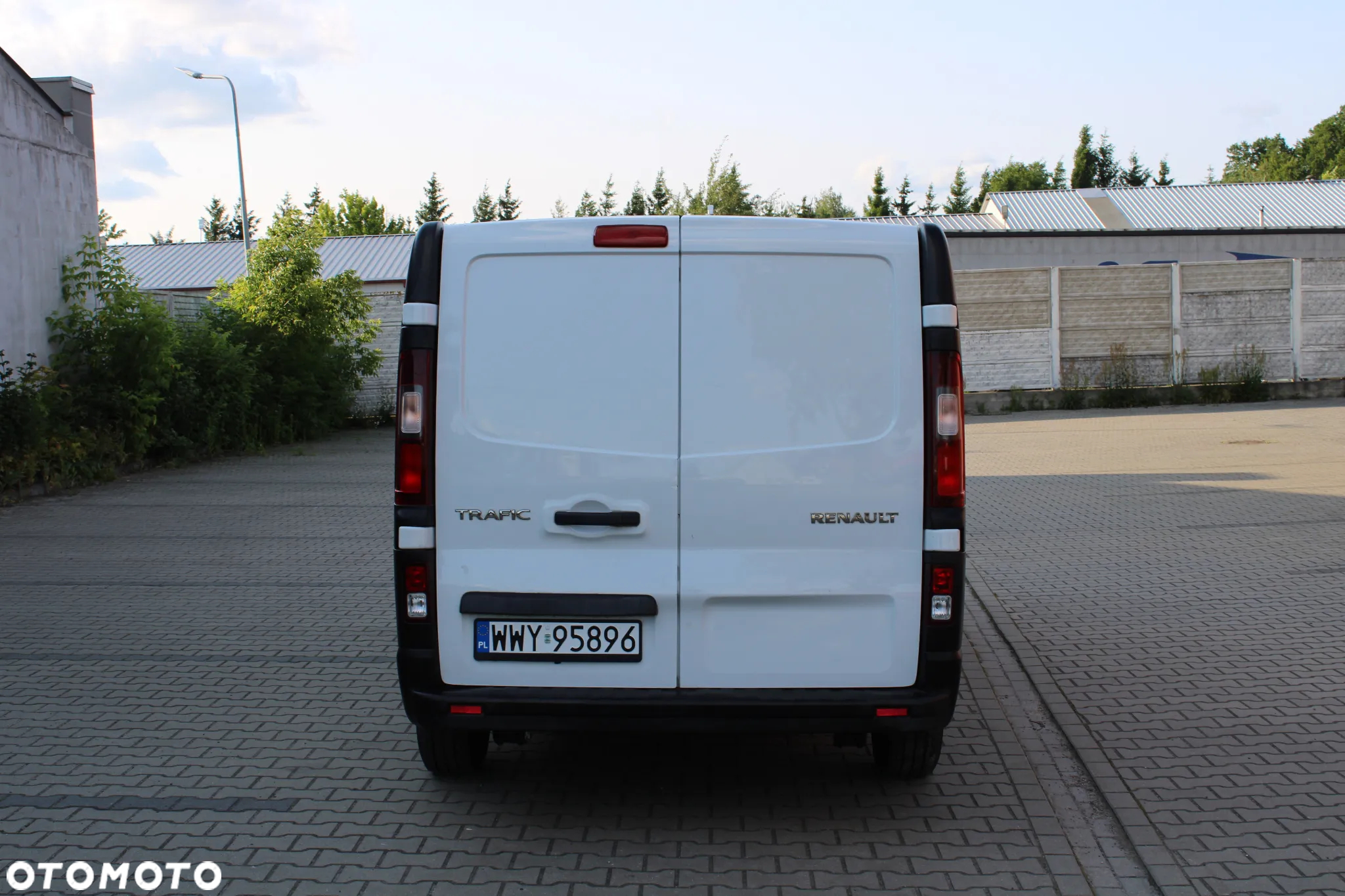Renault TRAFIC L2 długi LONG - 13