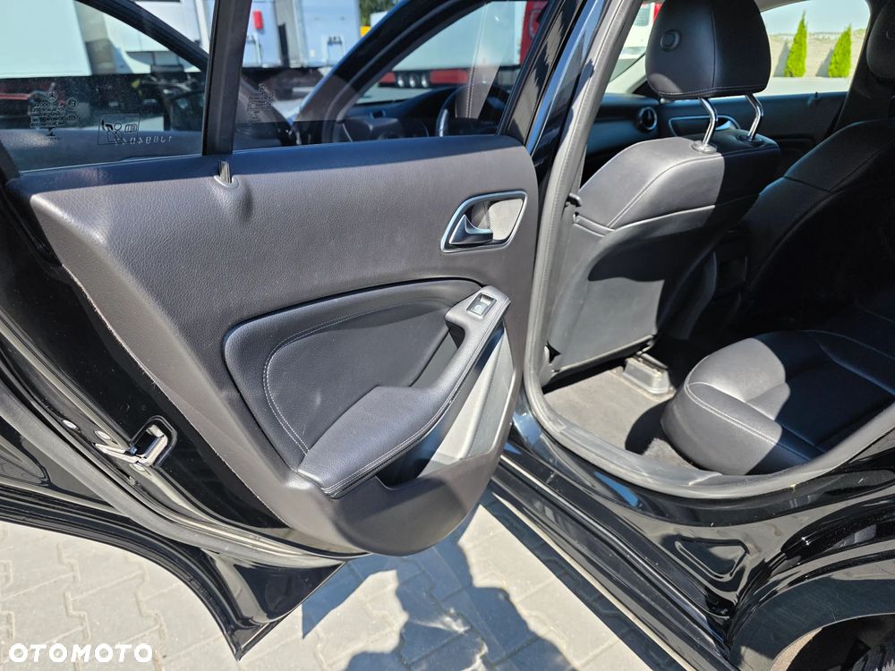 Mercedes-Benz Klasa A 180 d 7G-DCT - 20