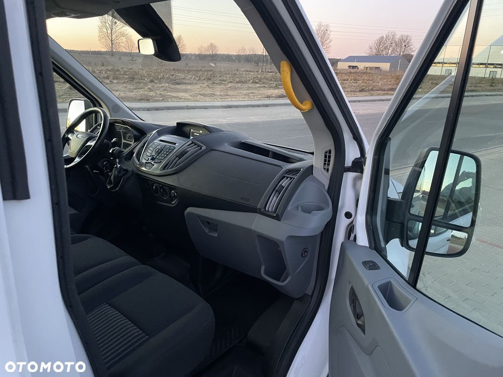 Ford Transit - 10