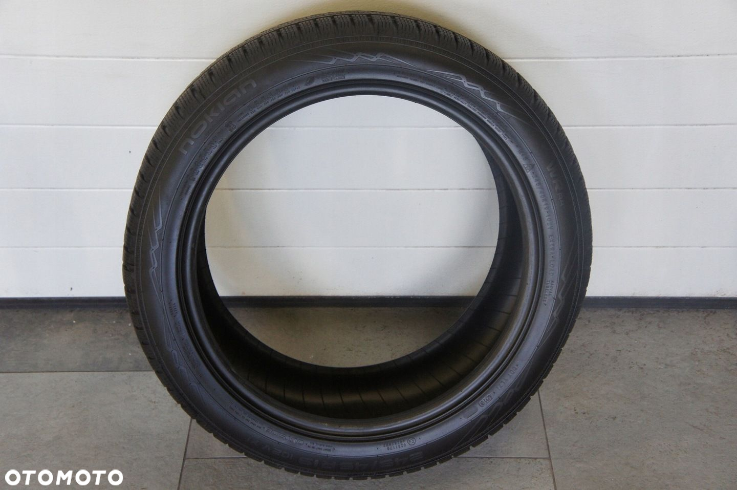 NR 513 Opony Zima 245/45/19 Nokian ok.7,5mm - 4