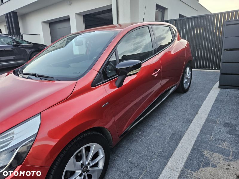 Renault Clio 1.2 16V Limited - 11