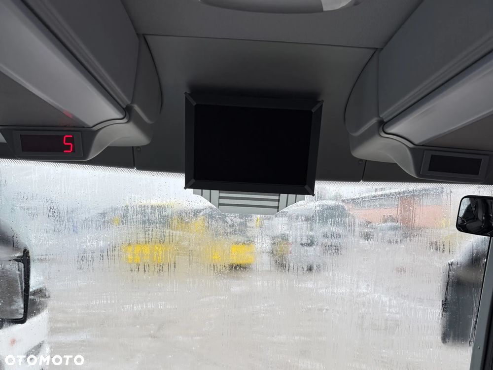 Mercedes-Benz Tourismo RHD 51+1+1 - 10