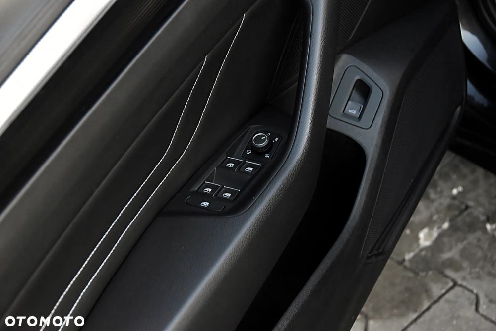 Volkswagen Arteon 2.0 TSI R-Line DSG - 34