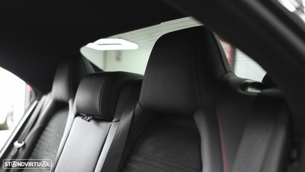 Mercedes-Benz CLA 180 d 7G-DCT AMG Line - 55