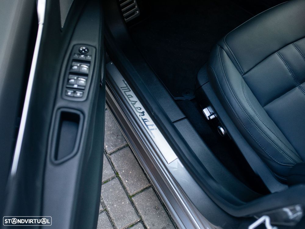 Maserati Ghibli 3.0 V6 Modena S Q4 - 28