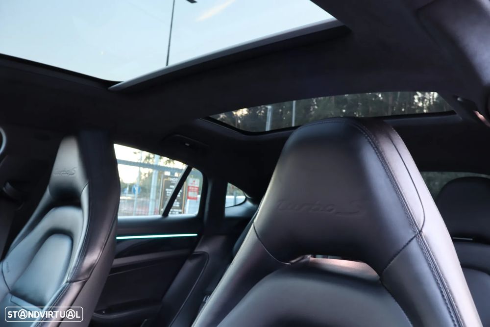 Porsche Panamera - 15