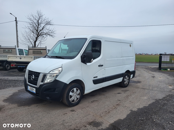 Nissan Nv 400 blaszak z zabudową warsztatową sortimo klima