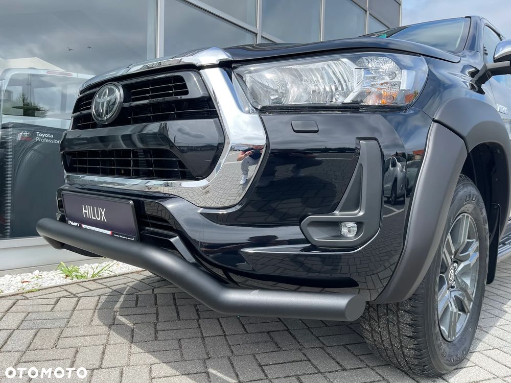 Toyota Hilux - 5