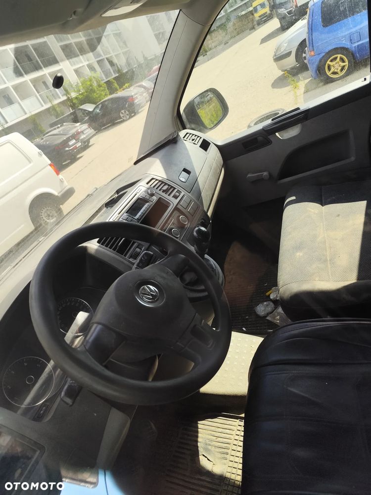 Volkswagen Transporter - 5