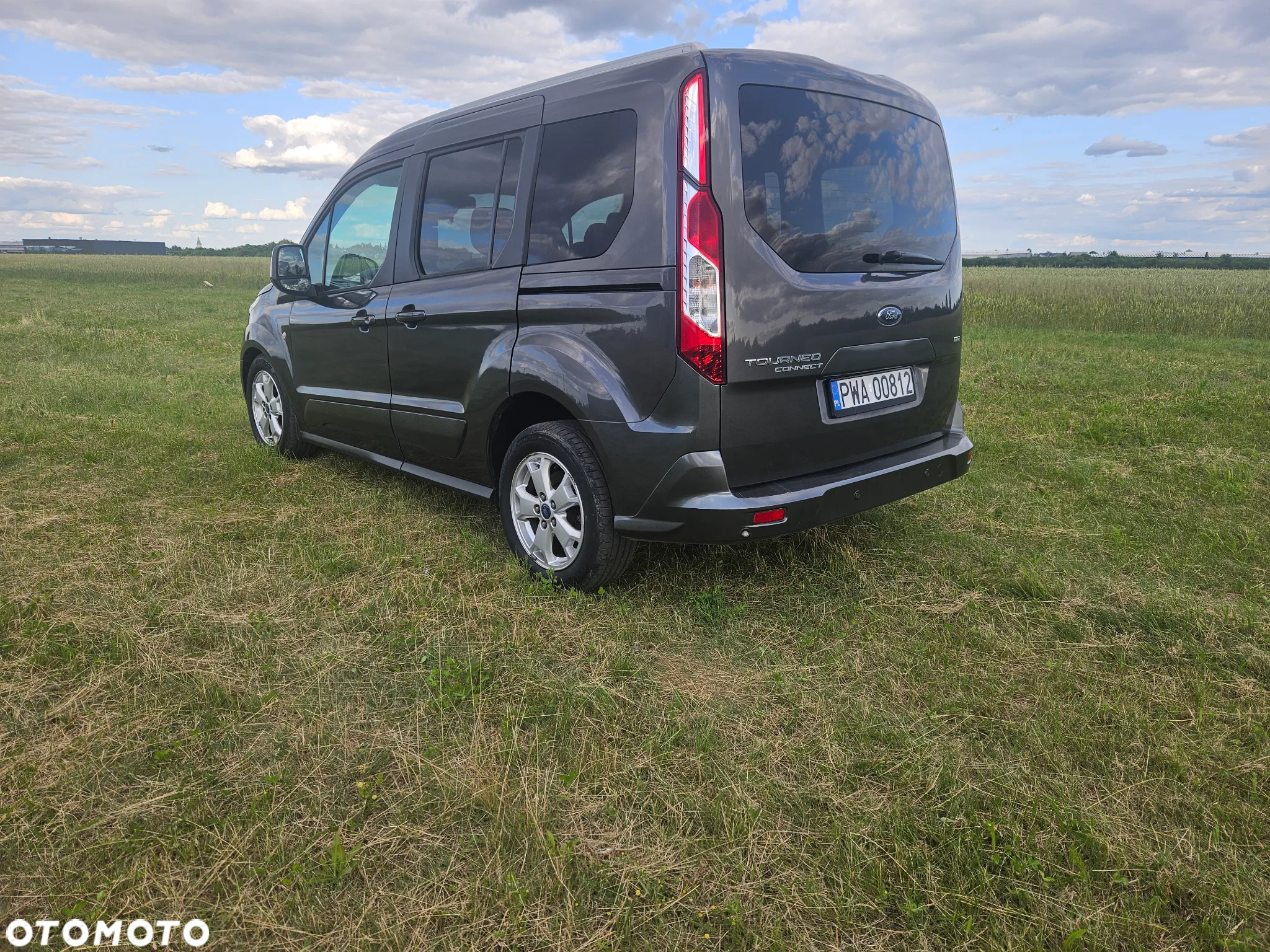 Ford Tourneo Connect 1.0 EcoBoost Titanium - 13