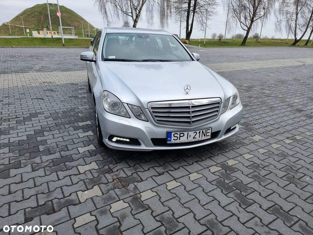 Mercedes-Benz Klasa E 220 CDI BlueEff - 8