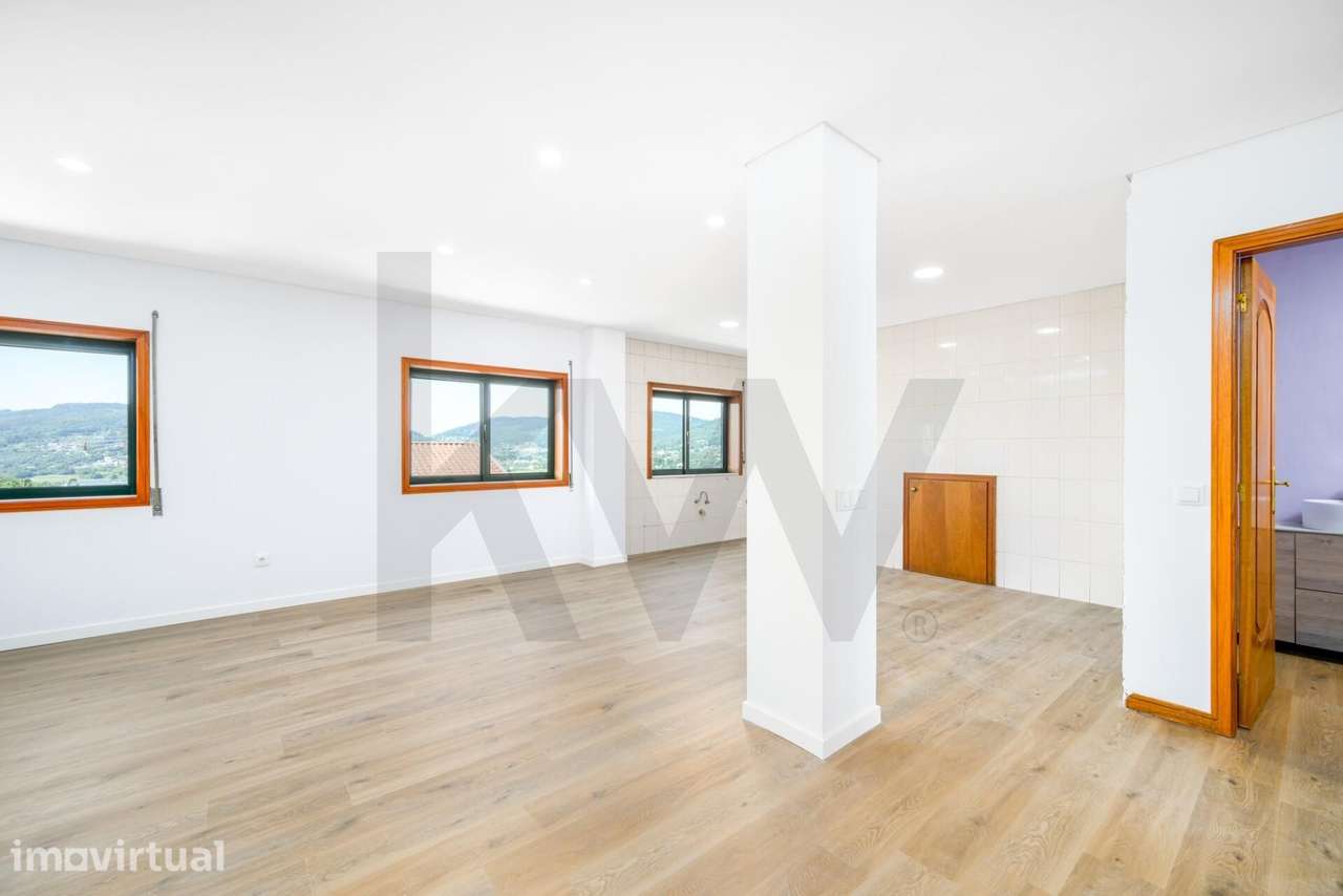 Moradia para investimento ou Habitação T2 Em Caldas das Taipas - Grande imagem: 4/20