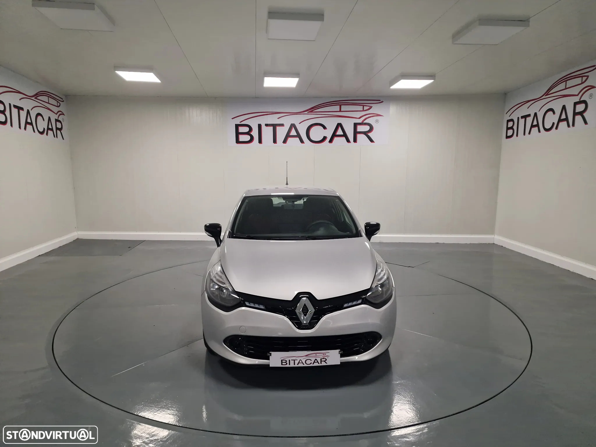 Renault Clio 1.5 dCi Confort - 8