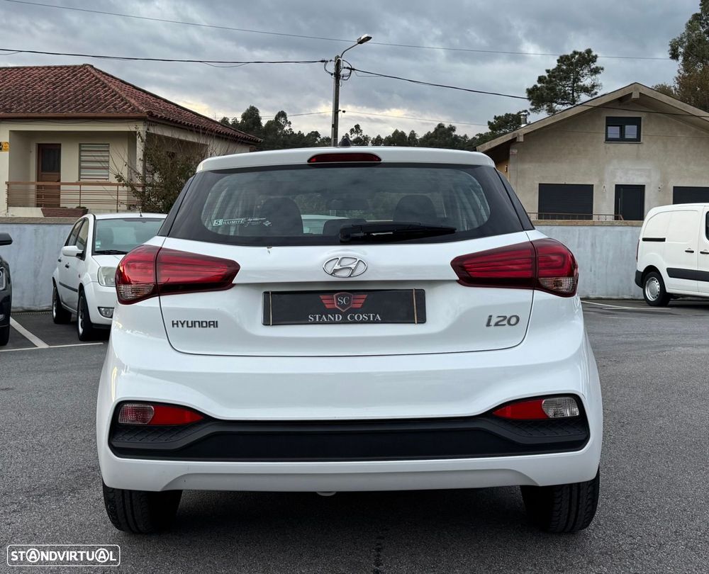 Hyundai i20 1.2 Comfort - 11