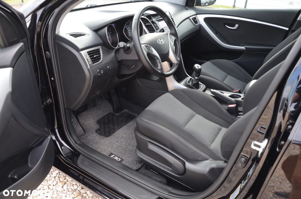 Hyundai i30 1.6 Trend - 31