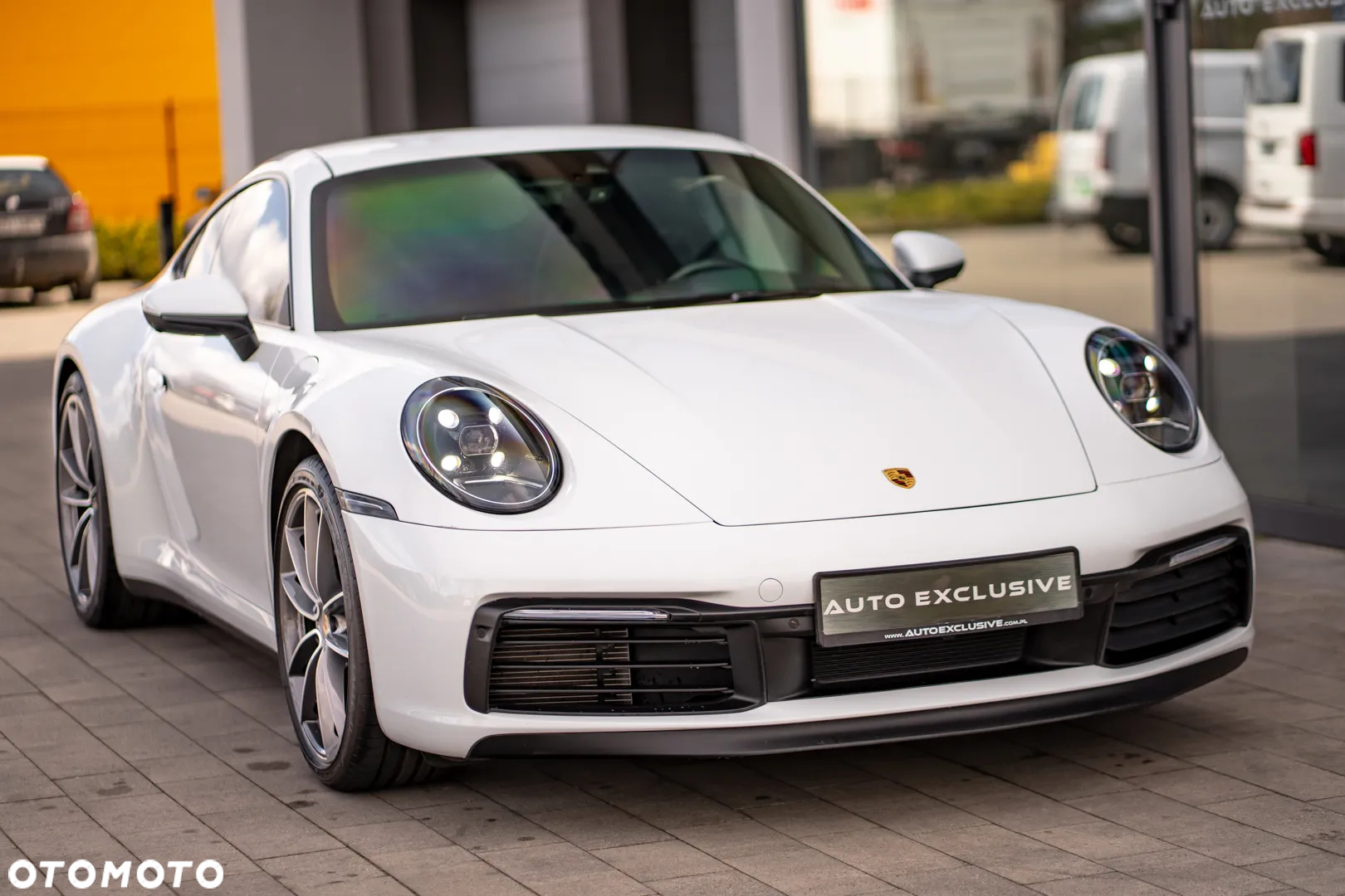 Porsche 911 Carrera - 16