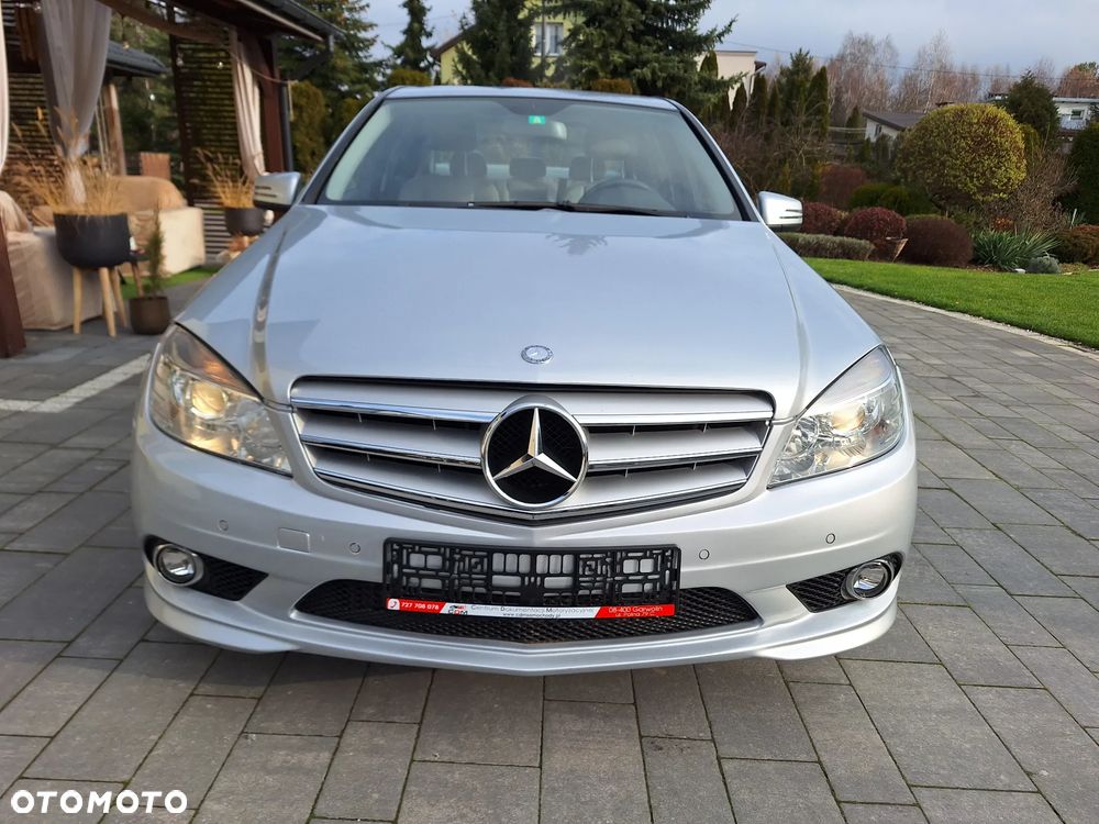 Mercedes-Benz Klasa C 250 CGI BlueEff Elegance - 18