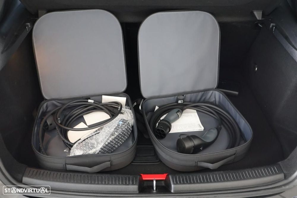 Mercedes-Benz A 250 e - 13