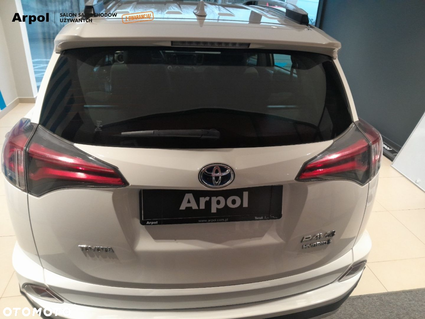 Toyota RAV4 - 6