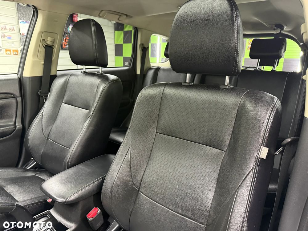 Mitsubishi Outlander 2.2 DI-D 4WD Intense - 4